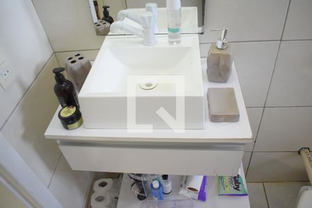 Banheiro Suíte de casa para alugar com 3 quartos, 100m² em Santa Cândida, Curitiba