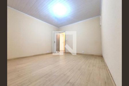 Casa à venda com 220m², 4 quartos e 5 vagas Casa à venda com 220m², 4 quartos e 5 vagasQuarto 2