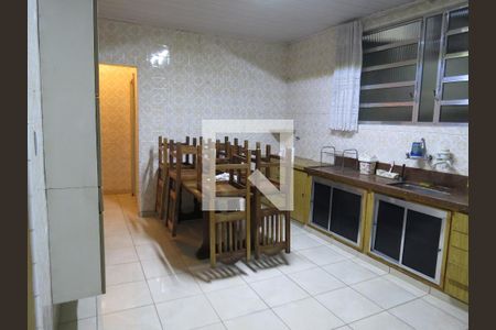Casa à venda com 220m², 4 quartos e 5 vagasCozinha