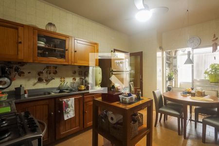 Apartamento à venda com 169m², 3 quartos e 2 vagasCozinha