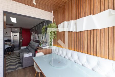 Varanda de apartamento à venda com 2 quartos, 55m² em Km 18, Osasco