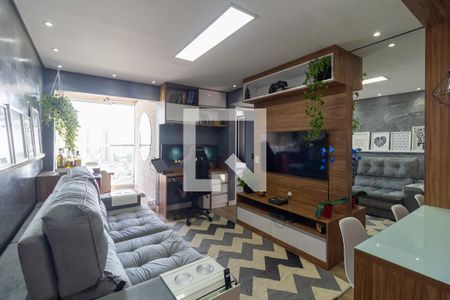Sala de apartamento para alugar com 2 quartos, 55m² em Km 18, Osasco