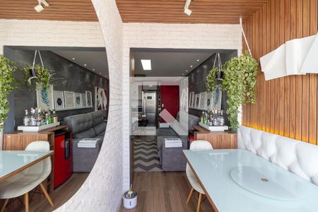 Varanda de apartamento à venda com 2 quartos, 55m² em Km 18, Osasco