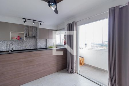 Sala  de apartamento à venda com 1 quarto, 34m² em Km 18, Osasco