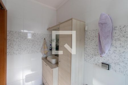 Casa à venda com 76m², 2 quartos e 1 vagaBanheiro da Suíte 1