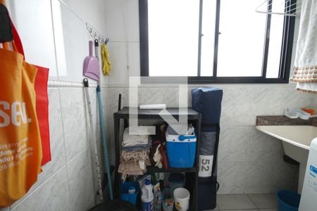 Área de Serviço de apartamento para alugar com 2 quartos, 78m² em Aviação, Praia Grande