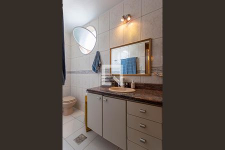 Apartamento à venda com 150m², 4 quartos e 2 vagasBanheiro Quarto 4