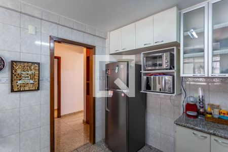 Apartamento à venda com 150m², 4 quartos e 2 vagasCozinha