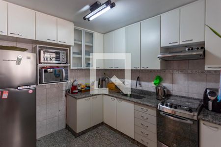 Apartamento à venda com 150m², 4 quartos e 2 vagasCozinha
