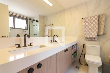 Apartamento à venda com 164m², 3 quartos e 2 vagasBanheiro da Suíte 1