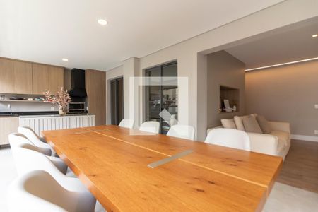 Apartamento à venda com 164m², 3 quartos e 2 vagasVaranda