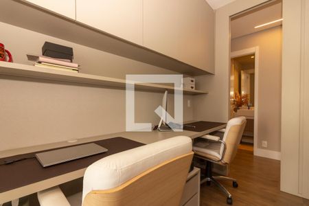 Apartamento à venda com 164m², 3 quartos e 2 vagasEscritório 