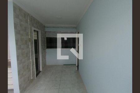 Sala/Quarto/Cozinha  de kitnet/studio para alugar com 1 quarto, 25m² em Centro, Guarulhos