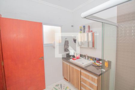 Casa à venda com 240m², 2 quartos e 2 vagasBanheiro 