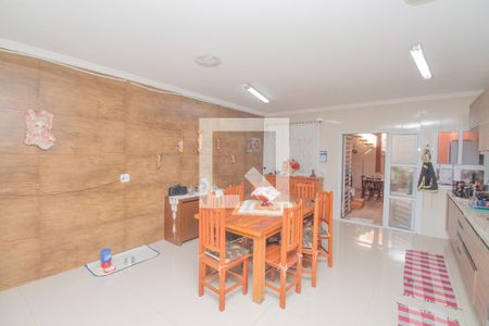 Casa à venda com 240m², 2 quartos e 2 vagasCozinha