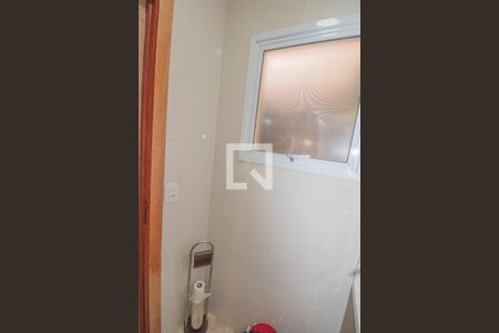 Casa à venda com 240m², 2 quartos e 2 vagasBanheiro 