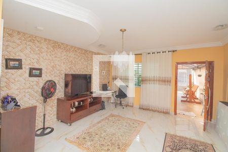 Sala de casa para alugar com 2 quartos, 240m² em Vila Cleonice, São Paulo