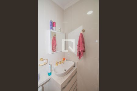 Casa à venda com 240m², 2 quartos e 2 vagasBanheiro 