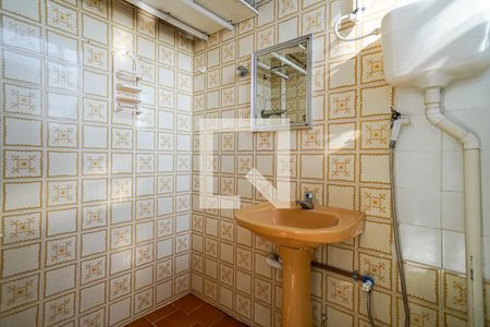 Banheiro de kitnet/studio para alugar com 1 quarto, 20m² em Centro, Niterói