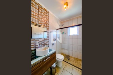 Casa para alugar com 200m², 3 quartos e 4 vagasBanheiro da Suíte 1