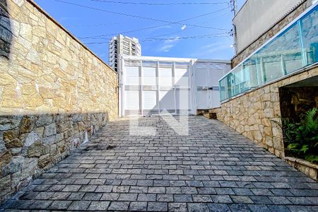 Casa para alugar com 200m², 3 quartos e 4 vagasEntrada