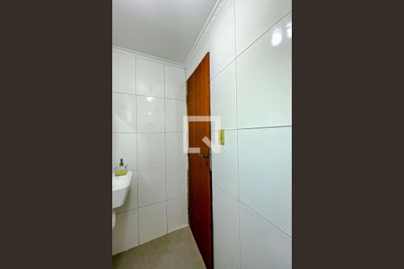 Casa para alugar com 200m², 3 quartos e 4 vagasBanheiro de serviço