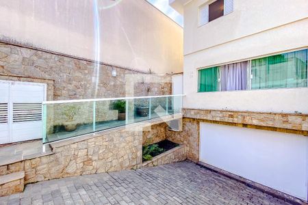 Casa para alugar com 200m², 3 quartos e 4 vagasEntrada