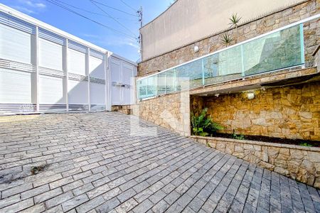 Casa para alugar com 200m², 3 quartos e 4 vagasEntrada
