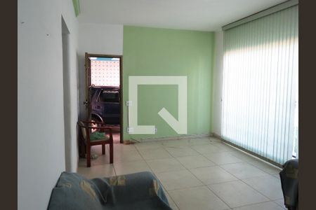 Sala de casa à venda com 6 quartos, 223m² em Vila Guedes, São Paulo