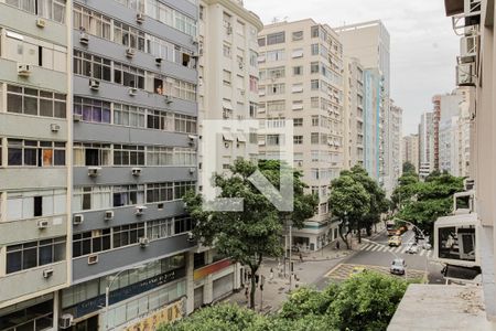 Vista da Sala/Quarto de apartamento para alugar com 1 quarto, 44m² em Copacabana, Rio de Janeiro