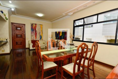 Sala de apartamento à venda com 3 quartos, 130m² em Santa Efigênia, Belo Horizonte