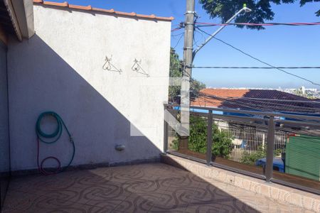 Casa à venda com 114m², 3 quartos e 2 vagas Casa à venda com 114m², 3 quartos e 2 vagasVaranda da Suíte