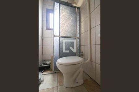 Casa para alugar com 300m², 5 quartos e 5 vagas Casa para alugar com 300m², 5 quartos e 5 vagasBanheiro 2