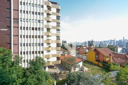Vista da suite de apartamento à venda com 3 quartos, 151m² em Petrópolis, Porto Alegre