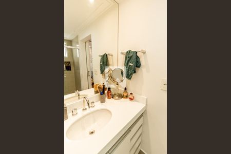 Apartamento à venda com 117m², 2 quartos e 2 vagas Apartamento à venda com 117m², 2 quartos e 2 vagasSuíte