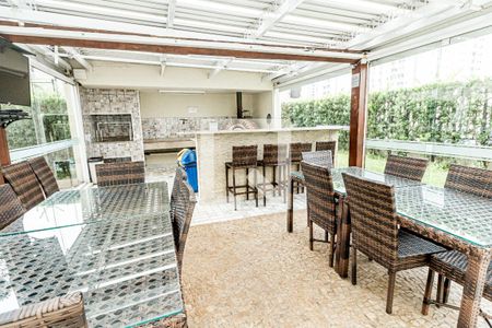 Apartamento à venda com 117m², 2 quartos e 2 vagas Apartamento à venda com 117m², 2 quartos e 2 vagasÁrea comum - Churrasqueira