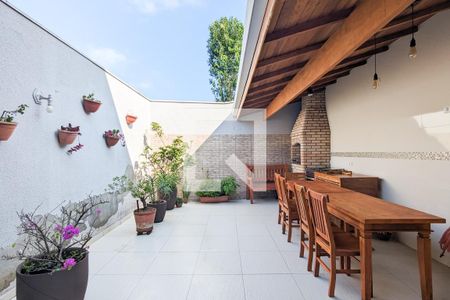 Casa à venda com 260m², 3 quartos e 4 vagas Casa à venda com 260m², 3 quartos e 4 vagasChurrasqueira