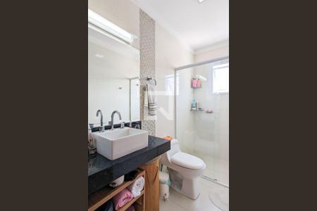 Casa à venda com 260m², 3 quartos e 4 vagas Casa à venda com 260m², 3 quartos e 4 vagasBanheiro da suíte 1