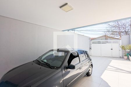 Casa à venda com 260m², 3 quartos e 4 vagas Casa à venda com 260m², 3 quartos e 4 vagasGaragem