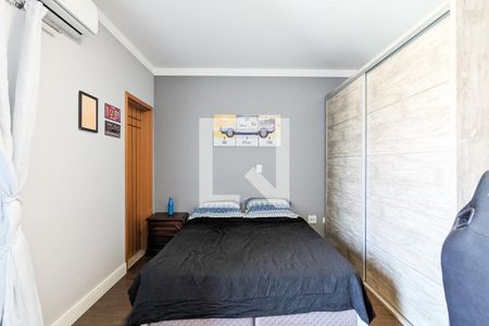 Casa à venda com 260m², 3 quartos e 4 vagas Casa à venda com 260m², 3 quartos e 4 vagasQuarto da suíte 2