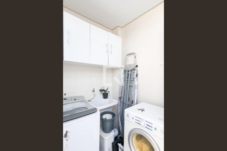 Casa à venda com 260m², 3 quartos e 4 vagas Casa à venda com 260m², 3 quartos e 4 vagasÁrea de serviço