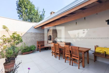 Casa à venda com 260m², 3 quartos e 4 vagas Casa à venda com 260m², 3 quartos e 4 vagasChurrasqueira