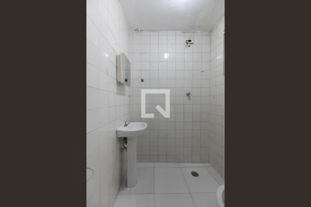 Banheiro  de casa para alugar com 1 quarto, 55m² em Vila Santa Inês, São Paulo