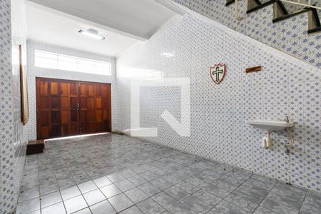 Garagem de casa à venda com 4 quartos, 380m² em Vila Santo Estevão, São Paulo