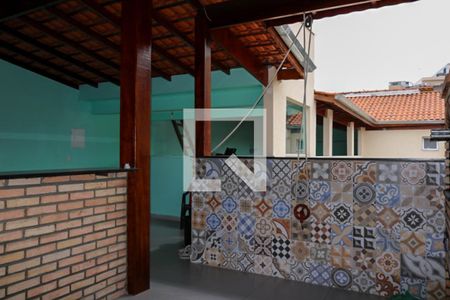 Casa à venda com 550m², 4 quartos e 3 vagas Casa à venda com 550m², 4 quartos e 3 vagasTerraço