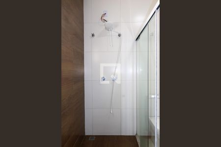 Casa à venda com 550m², 4 quartos e 3 vagas Casa à venda com 550m², 4 quartos e 3 vagasBanheiro da Suíte 1