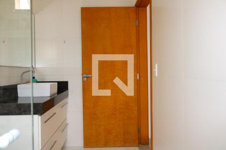 Casa à venda com 550m², 4 quartos e 3 vagas Casa à venda com 550m², 4 quartos e 3 vagasBanheiro da Suíte 2