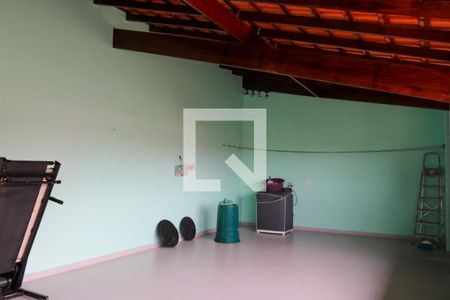 Casa à venda com 550m², 4 quartos e 3 vagas Casa à venda com 550m², 4 quartos e 3 vagasTerraço