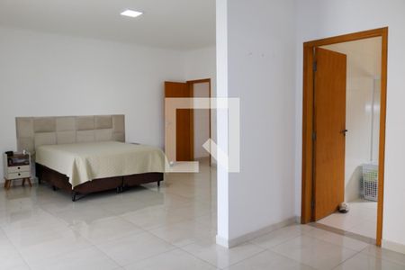 Casa à venda com 550m², 4 quartos e 3 vagas Casa à venda com 550m², 4 quartos e 3 vagasCloset da Suíte 1