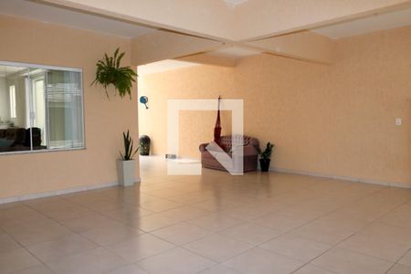 Casa à venda com 550m², 4 quartos e 3 vagas Casa à venda com 550m², 4 quartos e 3 vagasGaragem